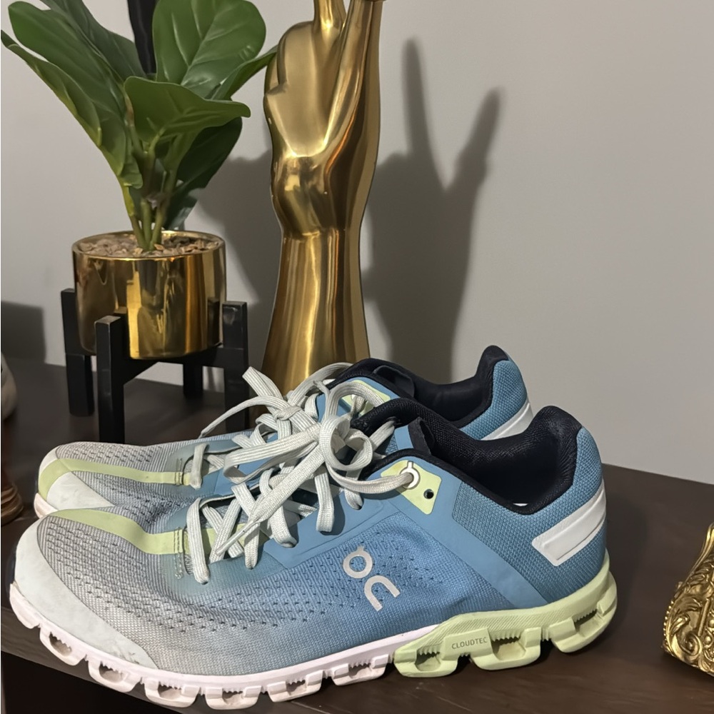 On Running - On Cloud Cloudflow - image 1